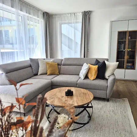 21137 Apartment